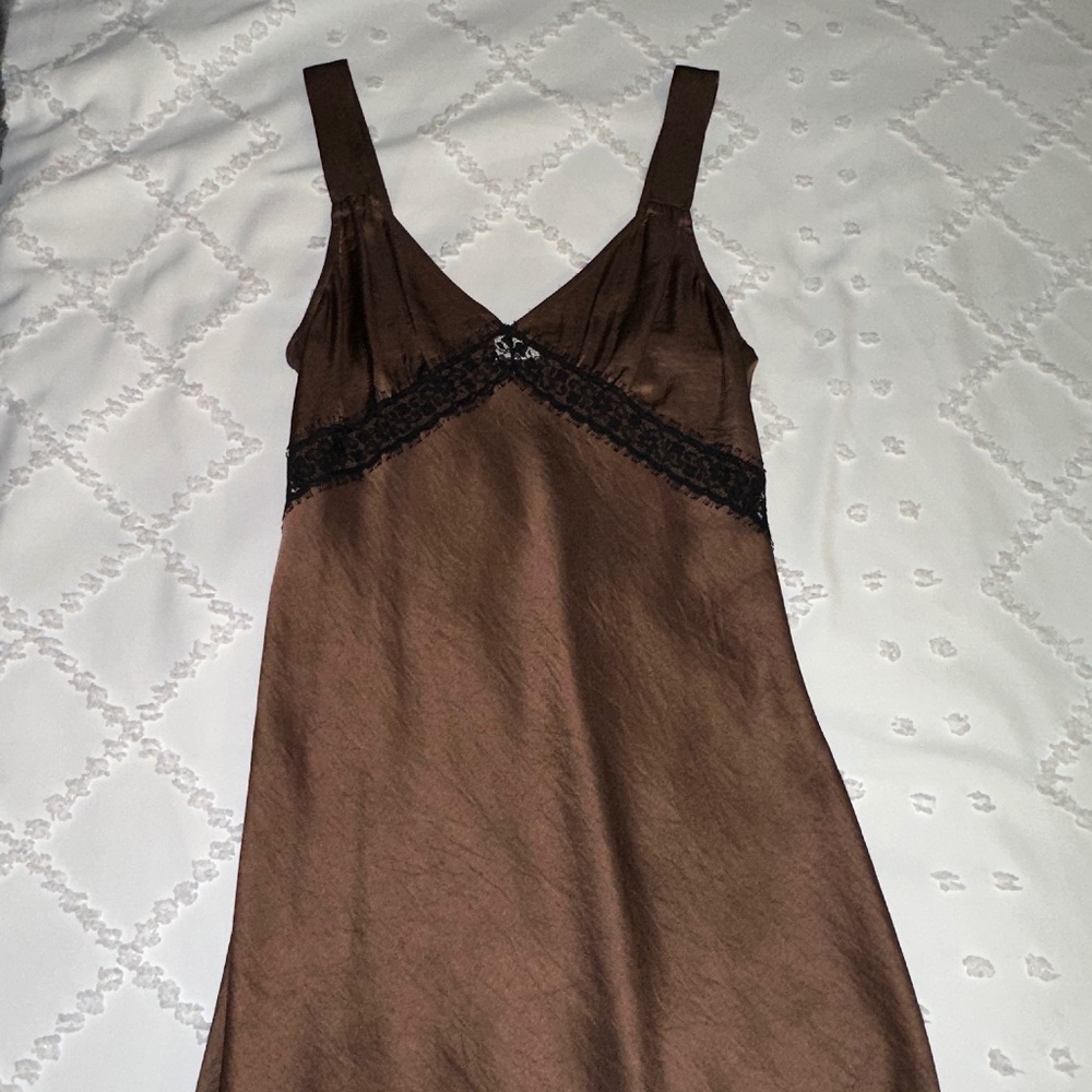 Aritzia Wilfred Satin + Lace Trim Midi Dress, Size XS